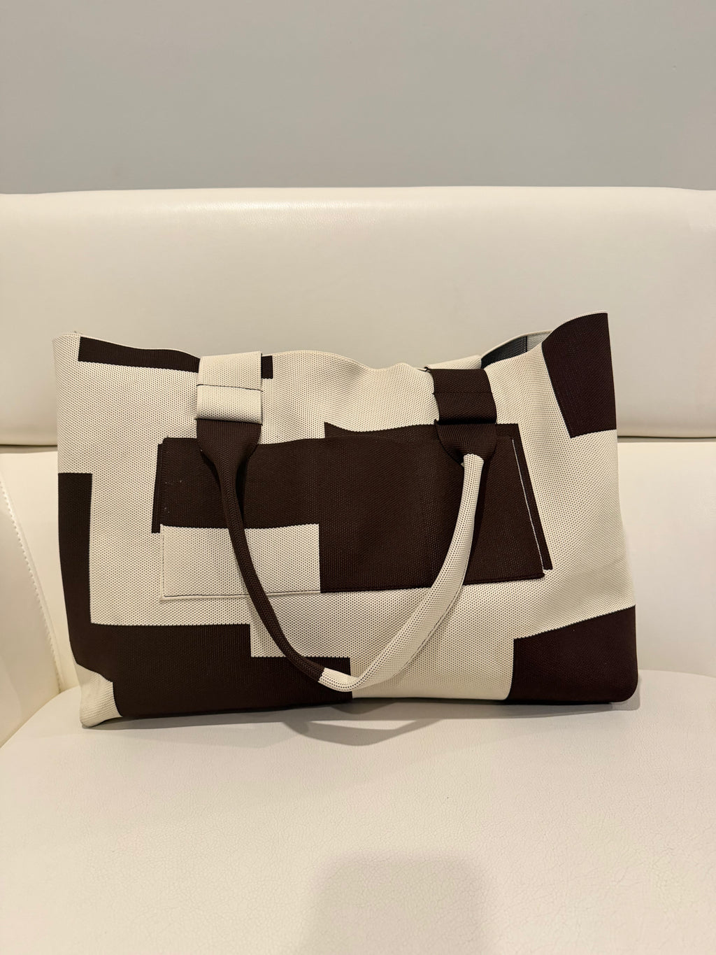 BEIGE TOTE BAG